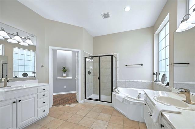 Building Photo - 8105 Hazeltine Dr