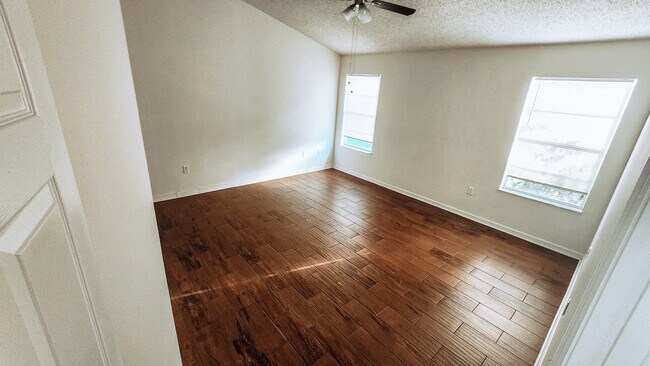 Building Photo - 1521 Barber St