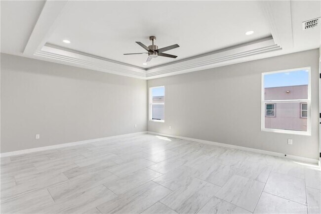 Building Photo - 2206 Corales St