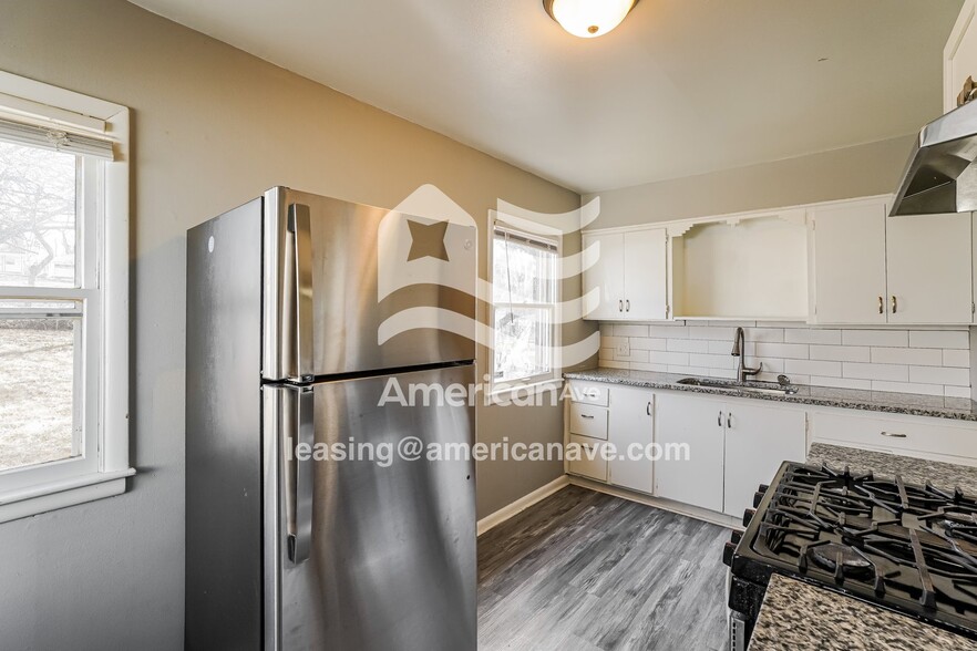 Building Photo - 5707 N 35th St