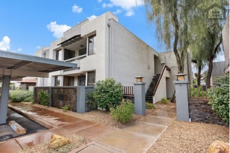 Building Photo - 2Bed/2Bath 2nd Floor Condo at Hayden/Indian School Rd!