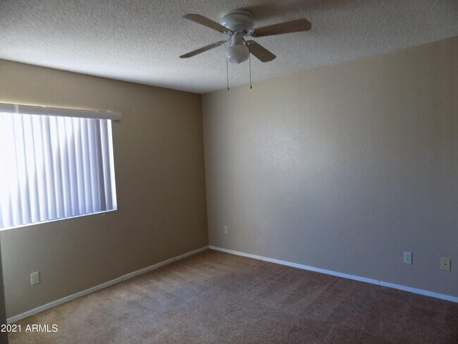 Building Photo - 5354 Desert Shadows Dr