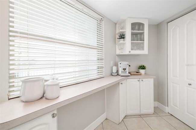 Building Photo - 1770 Benjamin Franklin Dr