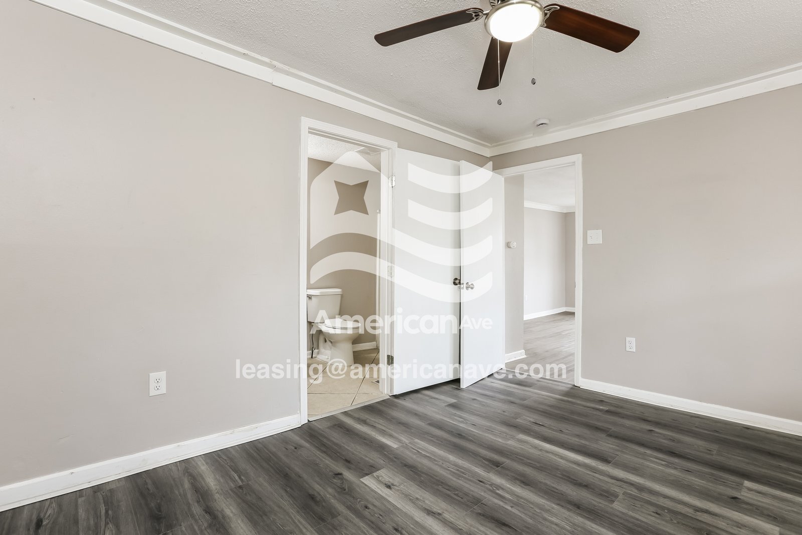 Building Photo - 318 W 50th St