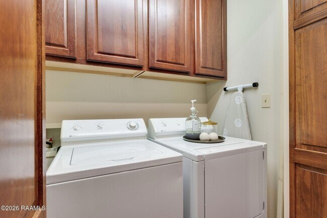 Building Photo - 500 Jefferson St