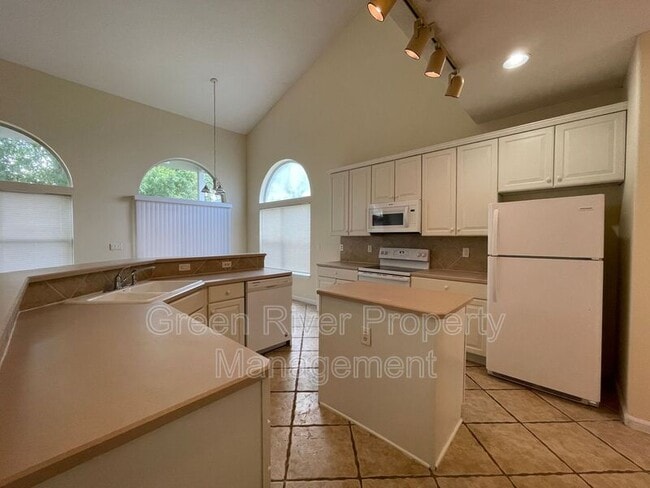 Building Photo - 1804 Sea Pines Ln