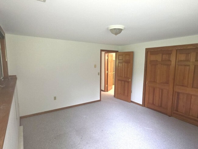 Building Photo - 3207 S Ridge Crest Ct