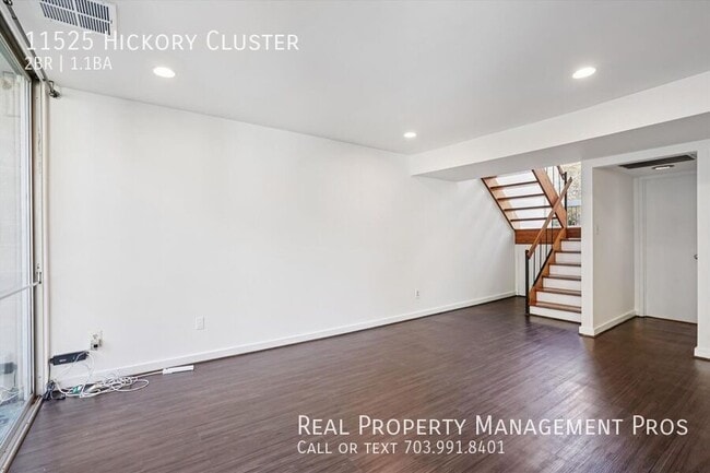 Building Photo - 11525 Hickory Cluster