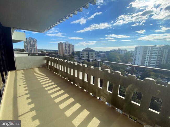 Building Photo - 6301 Stevenson Ave