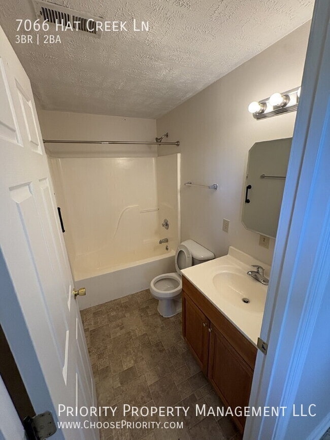 Building Photo - 7066 Hat Creek Ln