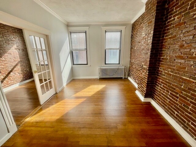 Primary Photo - 119 Richmond St