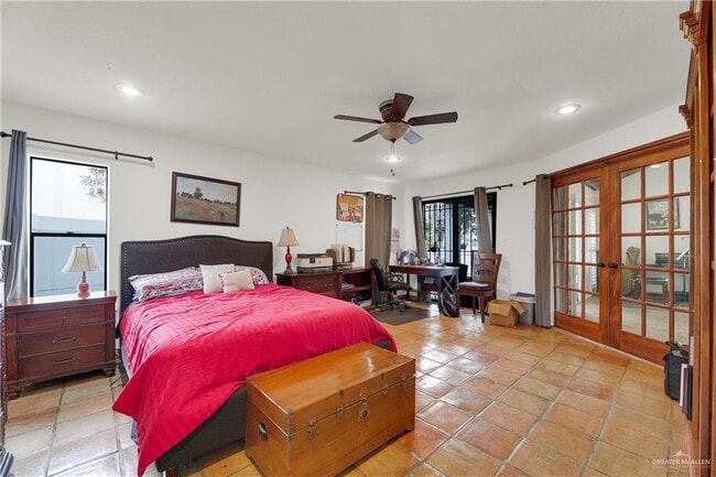 Building Photo - 24 Sunflower Ave