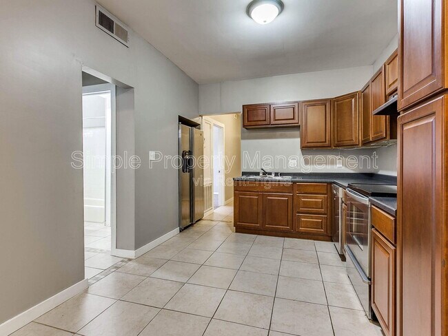 Building Photo - 201 NW 17th St