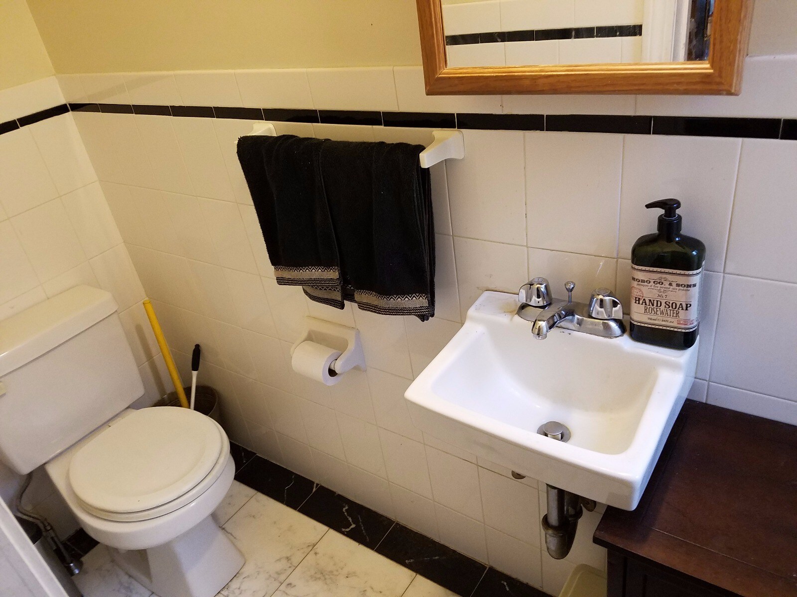 Building Photo - 25 Everett St