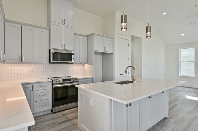 Building Photo - 25231 Sausalito Dr