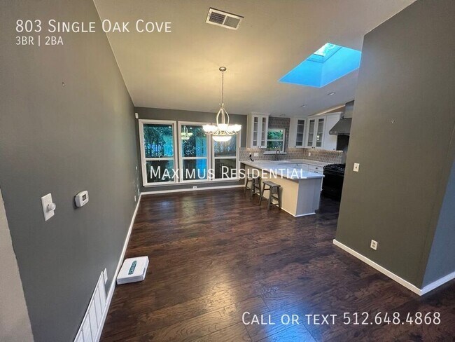 Building Photo - 803 Single Oak Cove