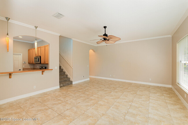 Building Photo - 387 Pentland Dr