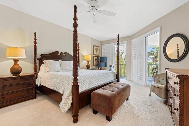 Building Photo - 1660 Jimmy Buffett Mem Hwy