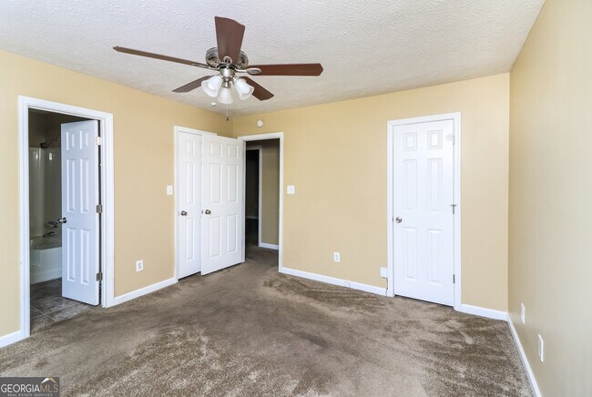 Building Photo - 1322 Ling Dr