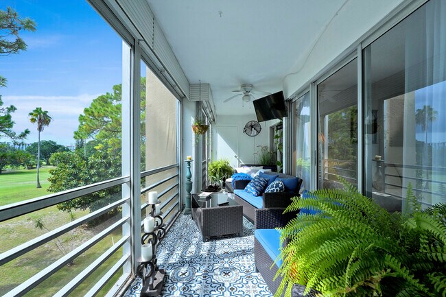 Building Photo - 3755 Via Poinciana