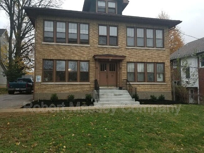 Primary Photo - 333 S Peterson Ave