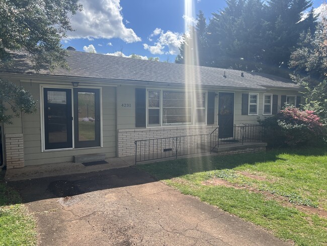 Building Photo - 4231 Sevierville Pike