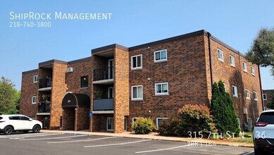 Building Photo - 315 7th St N