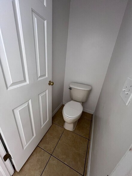 Building Photo - 1349 Gallberry Ct