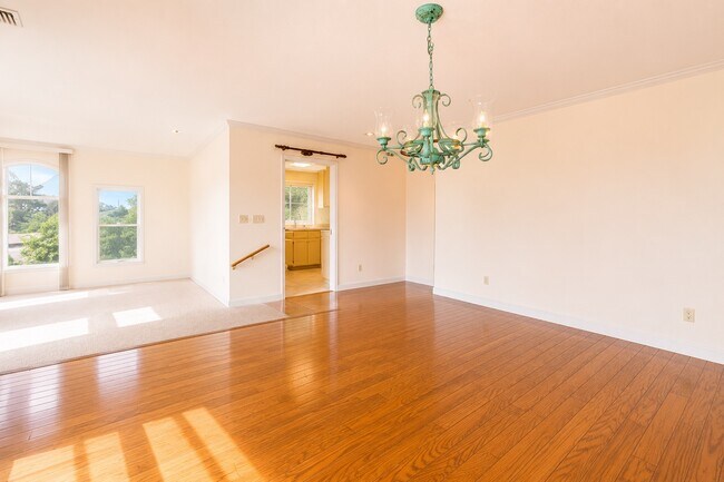 Building Photo - 3016 Ransford Cir