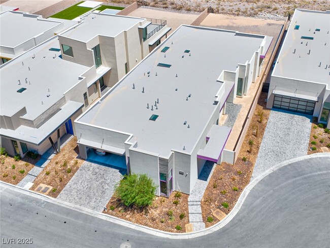 Building Photo - 702 Blackrock Rim Dr