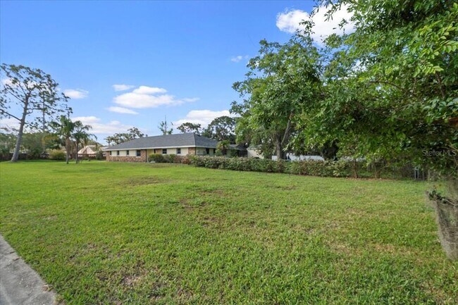 Building Photo - 903 Tomahawk Trail