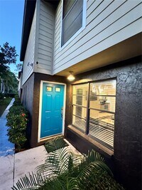 Building Photo - 960 Highland St