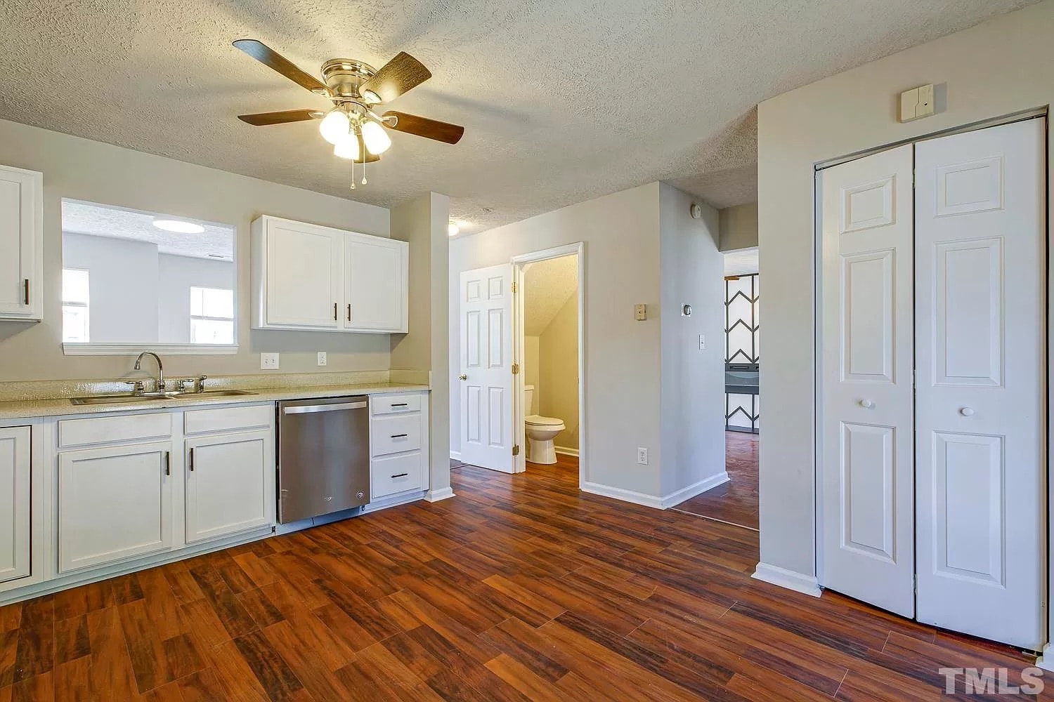 Building Photo - Room in House on Sana Ct