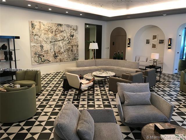 Building Photo - 801 S Miami Ave