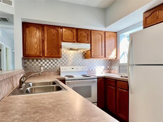 Building Photo - 3101 E Washington St