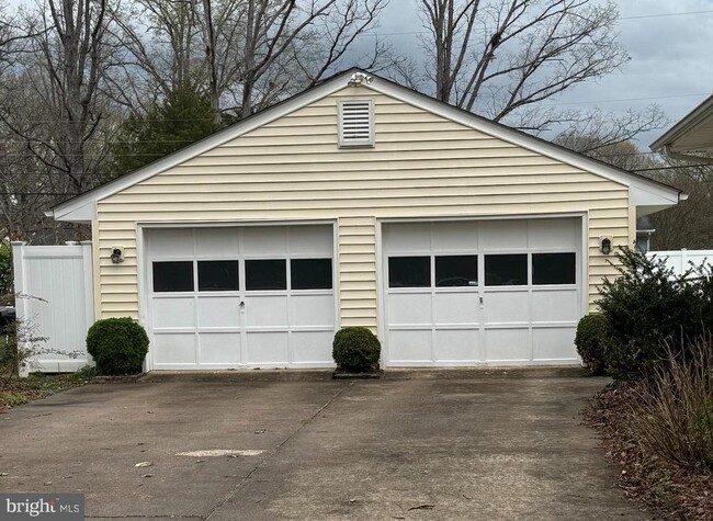 Building Photo - 40 Blair Rd