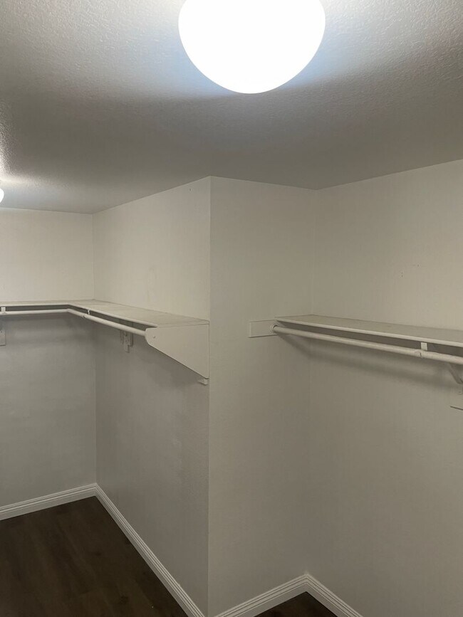 Building Photo - 4 Bed Pool House for Rent in Wildomar