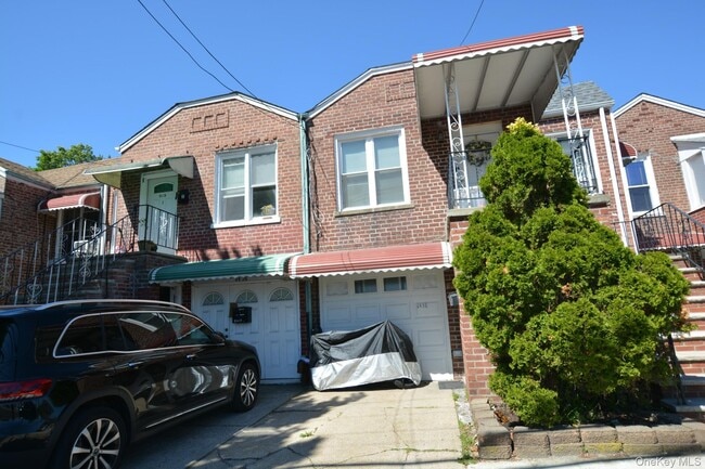 Building Photo - 84-26 Little Neck Pkwy
