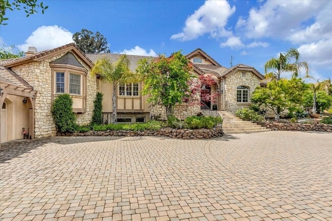 Building Photo - 15219 Sobey Rd