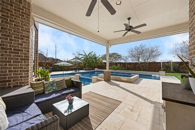 Building Photo - 16817 W Caramel Apple Trail