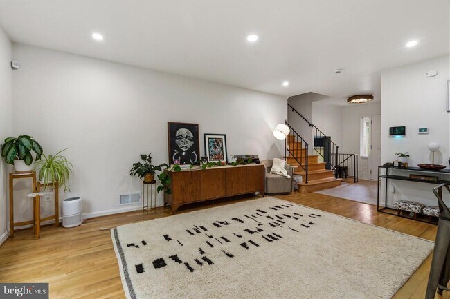 Building Photo - 12422 Parkton St