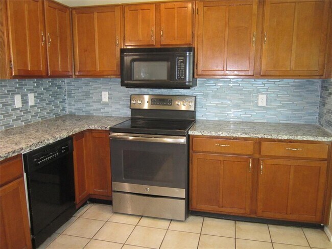 Building Photo - 8334 S Meadow Bird Cir