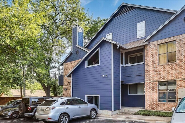 Building Photo - 2500 Burleson Rd