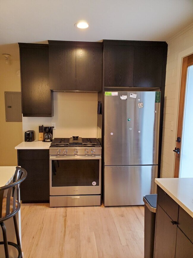 Building Photo - Remington1705 (KC-JF)