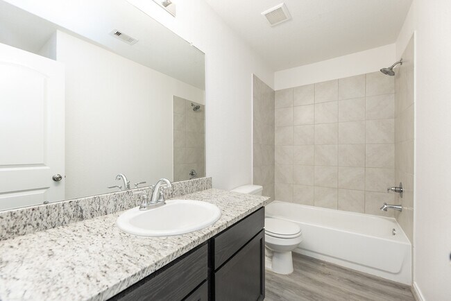 Building Photo - 13010 Sorrento Bay Dr