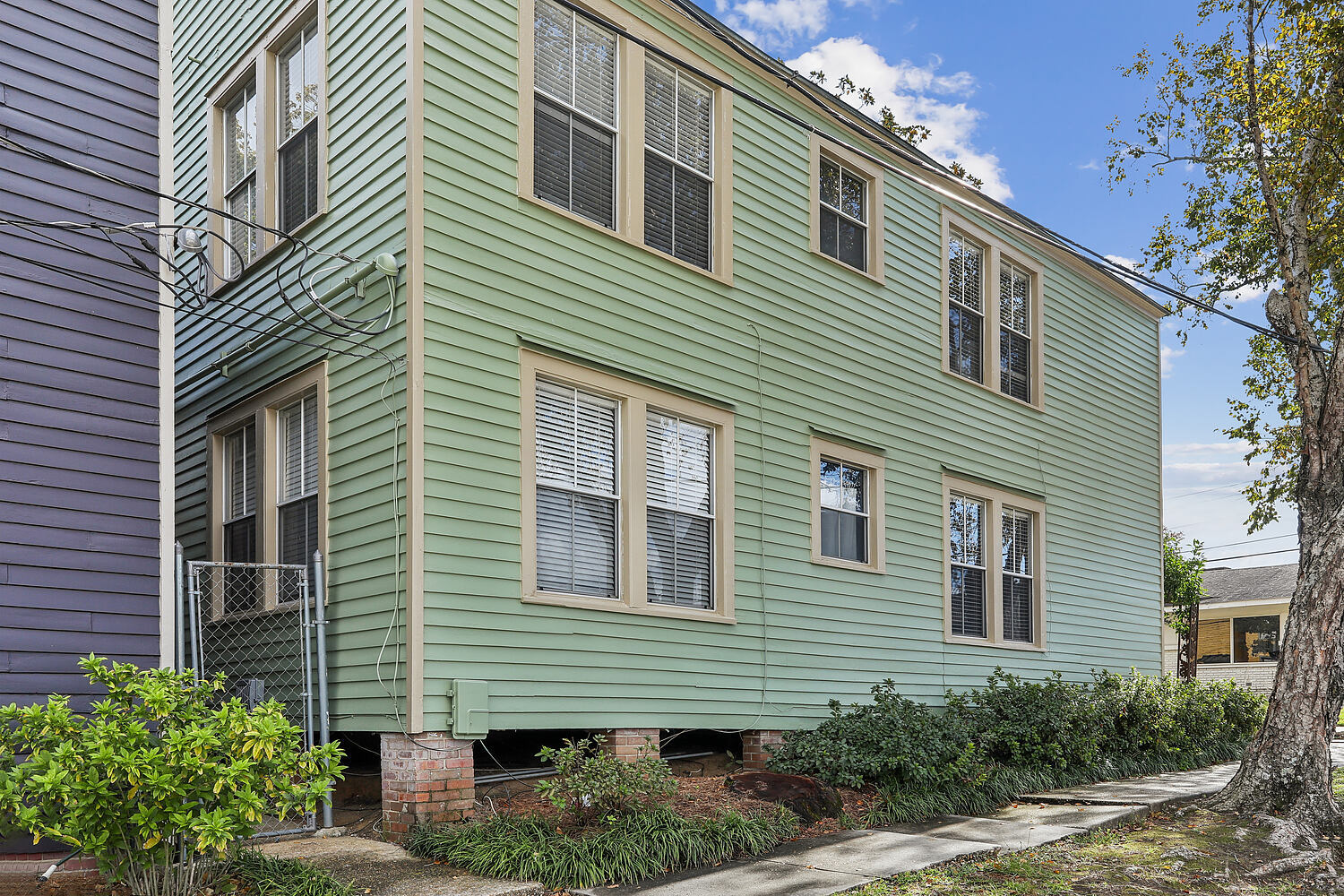 Building Photo - 611 Lakeland Dr