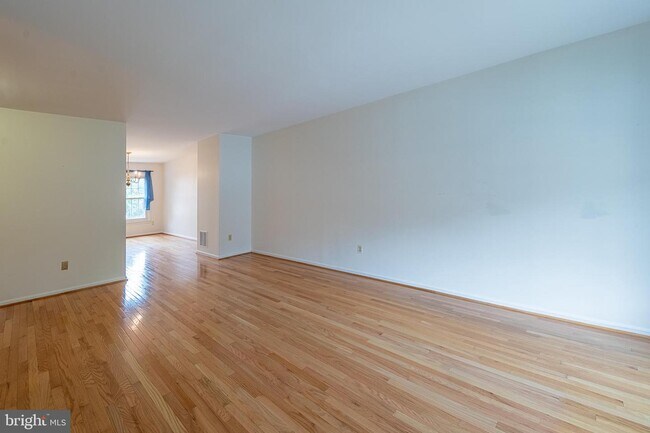 Building Photo - 3133 Windwood Farms Dr