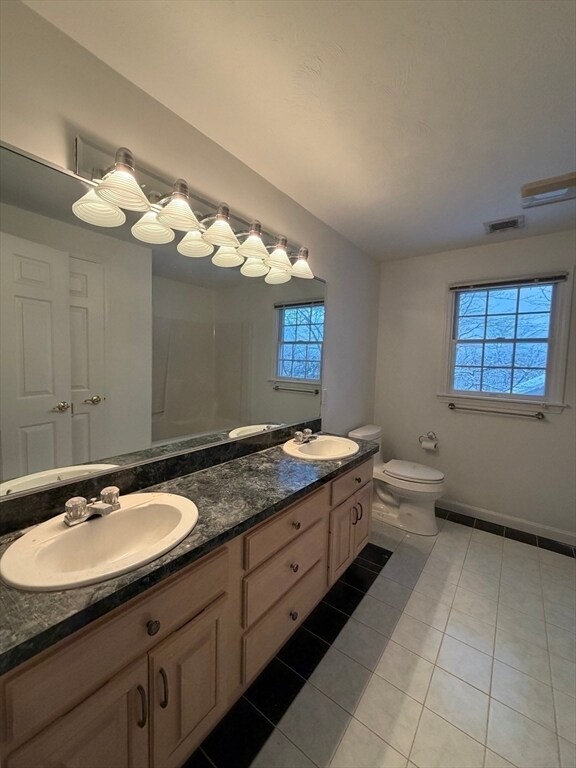 Building Photo - 25 Wren Terrace