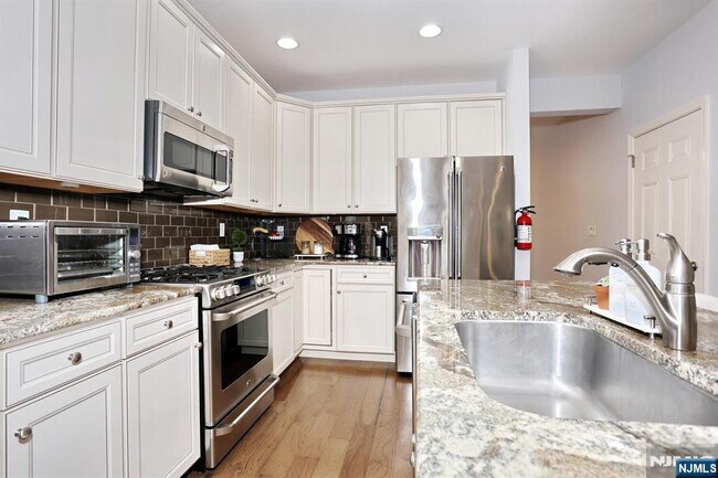 Building Photo - 4 Masterson Ct