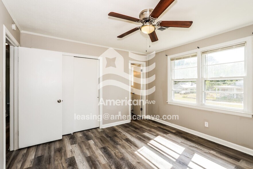 Building Photo - 308 Butler St